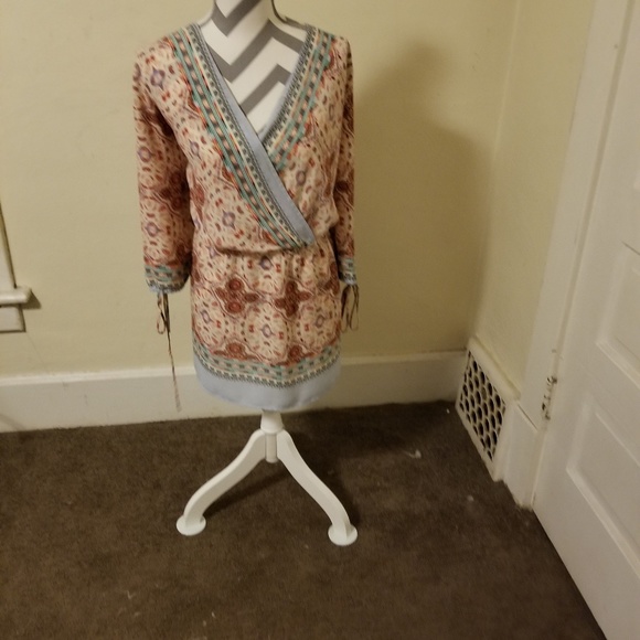 Rue 21 top - Picture 2 of 3